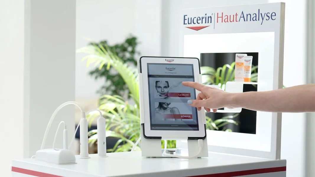 Digital signage im Einsatz als Produktberater für Eucerin